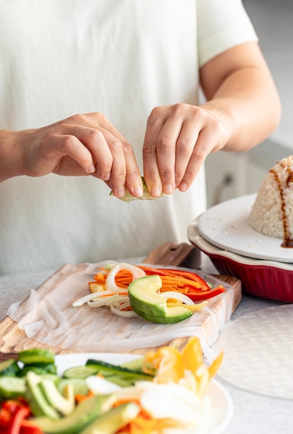 Príprava jedla v kuchyni